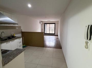 Departamento de 1 ambiente, Barracas · Oportunidad! Monoambiente en Alquiler con Amplio Balcón – Muy Luminoso - Terraza y Parrilla!