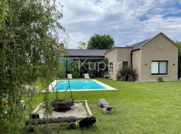 Casa · 150m² · 4 Ambientes · 2 Cocheras · Venta Casa 4 Ambientes en Los Jazmines, Pilar del Este, Pilar