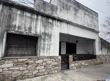 Casa · 120m² · 2 Ambientes · Casa en Lanús