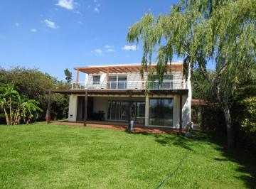 Casa de 7 ambientes, Tigre · Hermosa Casa en Venta Al Rio, Muelle, Marina, Piscina