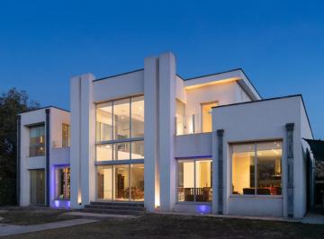 Casa , Chacras de Coria · Casa Amplia, Hermosa en Chacras