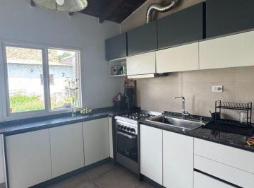 Casa · 80m² · 3 Ambientes · 2 Cocheras · Casa en Venta Apta Credito Godoy Cruz Mendoza