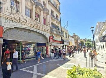 Oficina comercial · 16m² · 1 Ambiente · Venta Oficina en Galeria Pasaje Central B° Centro