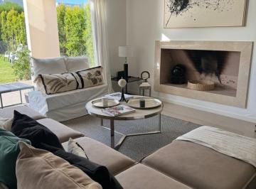 Casa · 200m² · 4 Ambientes · Venta - Casa Los Alisos, Nordelta