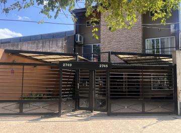 PH · 150m² · 5 Ambientes · 1 Cochera · Casa Triplex en Alquiler