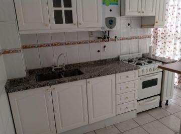 Departamento de 5 ambientes, Ciudad de Mendoza · Excelente Depto 2 Dorms - Av España 2350 (A 1 Cdra. del Parque Central)