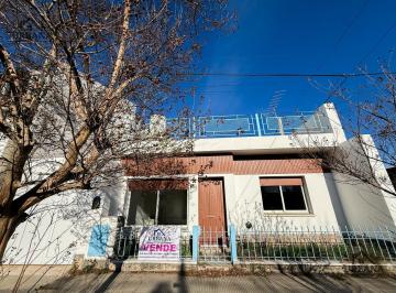 Casa · 1 Dormitorio · 1 Cochera · Casa Barrio Pacifico