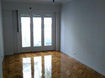 Departamento de 3 ambientes, Almagro · Semi Piso en Alquiler de 3 Ambientes con Balcón Al Frente en Almagro Zona Abasto