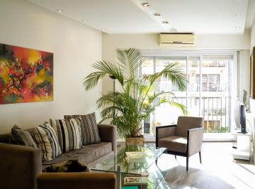 Departamento de 4 ambientes, Caballito · Excelente Semipiso en Venta de 4 Ambientes Al Frente con Balcón
