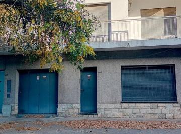 Frente · Amplia Casa 2 Plantas Ideal Uso Comercial Olegario V. Andrade y Av San Martin