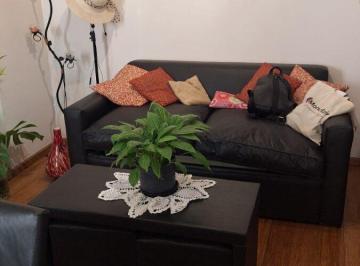 Departamento · 50m² · 2 Ambientes · Colegiales, 2amb,2piso Escalera, Muy Bajas Expensas, Excelente Estado y Ubicacion, Oportunidad