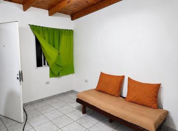 Departamento · 25m² · 1 Ambiente · 1 Cochera · Monoambiente en Alquiler con Cochera y Entrada Independiente