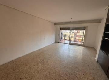 Departamento · 92m² · 4 Ambientes · 1 Cochera · Departamento 4 Ambientes con Dependencia Espacio Guarda Coche Baulera
