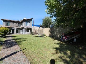 Casa · 170m² · 3 Ambientes · 1 Cochera · Casa en Venta 3 Ambientes/ de Vicenzo Grande