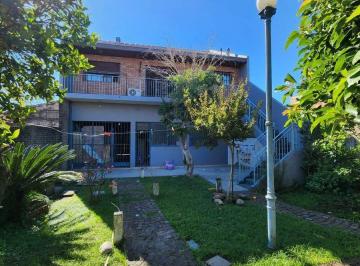 Casa · 222m² · 6 Ambientes · 2 Cocheras · Venta Casa 6 Ambientes Solano Quilmes