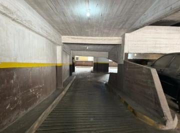 Garage · 12m² · Venta Cochera Fija y Cubierta en Retiro 3 Piso