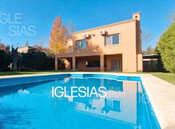 Casa · 177m² · 4 Ambientes · 1 Cochera · Casa en Venta en San Isidro Labrador, Villanueva