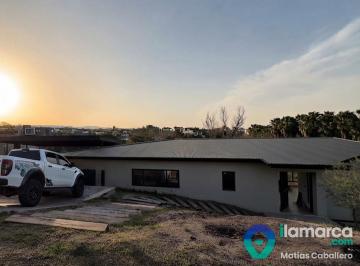 Casa · 340m² · 6 Ambientes · 2 Cocheras · Casa a Estrenar en Estancia Q2 — Quincho Independiente