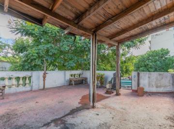 Casa · 158m² · 6 Ambientes · Casa en Venta 6 Amb Flores Lote Propio