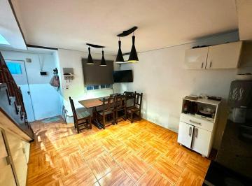Departamento · 60m² · 5 Ambientes · Casa en Venta La Plata