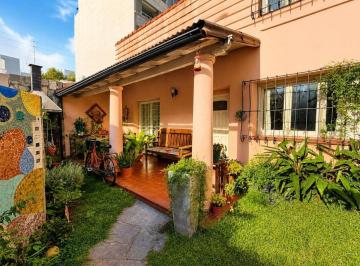 PH · 104m² · 5 Ambientes · Venta PH 5 Ambientes en Bernal