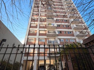 Departamento · 72m² · 3 Ambientes · 1 Cochera · Alquiler Departamento 3 Ambientes. Quilmes Centro