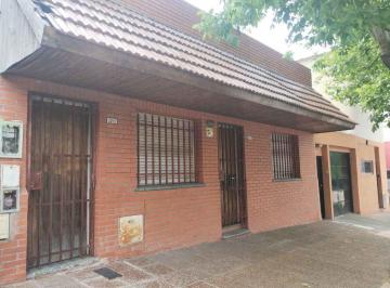 Casa · 226m² · 4 Ambientes · Casa C/galpón, Venta, Lugano