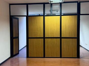 Oficina comercial · 43m² · Venta Oficina - Consultorio - Showroom - con Cochera