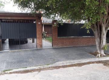 Casa · 271m² · 5 Ambientes · 2 Cocheras · Casa 5 Ambientes Venta Villa Linch 2 Coch Todo Pb