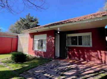Casa · 163m² · 4 Ambientes · Venta Casa 3 Amb. Parque Peña