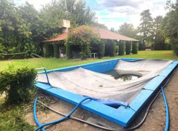 Quinta vacacional · 80m² · 2 Dormitorios · 2 Cocheras · Venta Casaquinta Pileta Moreno