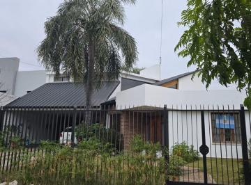 Casa · 560m² · 12 Ambientes · 3 Cocheras · Venta Casa Vº Belgrano C Pileta 4 Dorm Cordoba