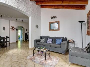 PH · 176m² · 5 Ambientes · Venta PH 4 Amb Dependencia y Terraza en Floresta