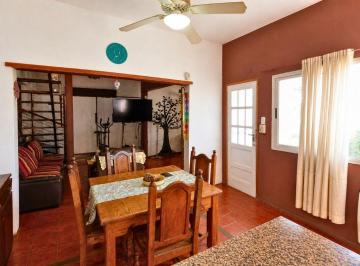 Casa · 145m² · 6 Ambientes · 1 Cochera · Casa en Venta Berisso 3 Dorm.