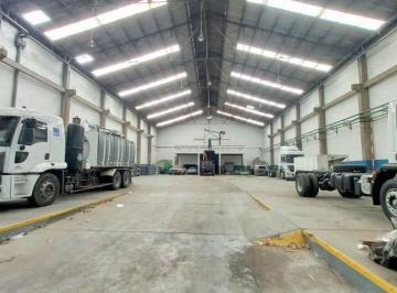 Bodega-Galpón · 1349m² · Excelente Galpon - 1350 m² - Avellaneda C/trifásica