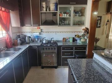 PH · 84m² · 3 Ambientes · PH 3 Amb. Al Frente P/ Alta C/ Terraza y Playroom