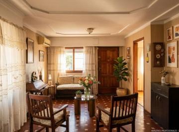 PH · 69m² · 4 Ambientes · 1 Cochera · Venta - Dto. Tipo Casa Al Frente 4 Amb. C/cochera