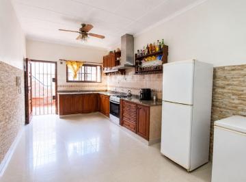 PH · 160m² · 5 Ambientes · 1 Cochera · PH 5 Amb. 3 Dorm, 2 Baños, Patio, Cochera, Quincho