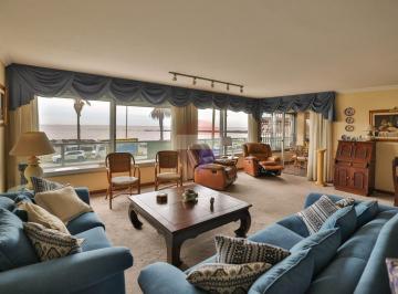 Departamento · 173m² · 6 Ambientes · 2 Cocheras · Venta Rambla Punta Carretas, 3 Dorm. Serv. Gje X 2