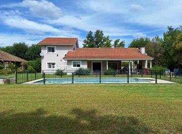 Casa · 158m² · 5 Ambientes · 2 Cocheras · Venta Casa 5 Amb Club de Campo Los Puentes Lujan