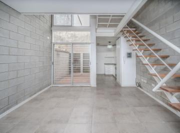 PH · 58m² · 3 Ambientes · Venta PH 3 Amb Devoto - Oportunidad - Permuta
