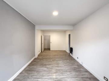 Departamento · 89m² · 4 Ambientes · Venta Departamento 4 Ambientes Amplio - Caballito