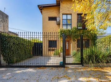 Casa · 265m² · 5 Ambientes · 2 Cocheras · Venta Casa 5 Ambientes en Padua Apta Credito