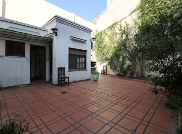 Casa · 99m² · 4 Ambientes · Venta Casa Patio, Parrilla y Terraza P. Chacabuco