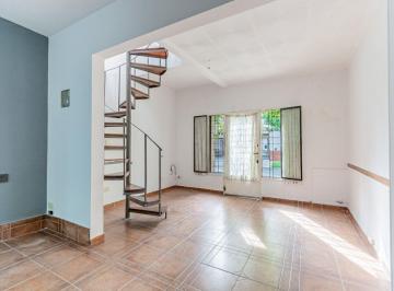 PH · 73m² · 3 Ambientes · PH 3 Ambientes en Venta en Ramos Mejia con Terraza