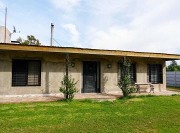 Quinta vacacional · 153m² · 2 Dormitorios · Casa Quinta en Zona del Polo Club - Vt