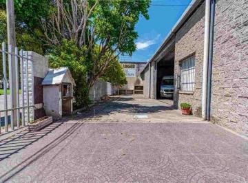 Bodega-Galpón · 450m² · Galpón en Alquiler Sobre Bv Oroño y Av Uriburu