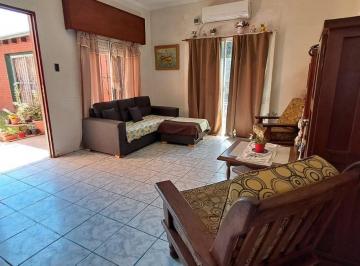 Casa · 157m² · 4 Ambientes · 2 Cocheras · Vende Casa 4 Ambientes Cañuelas