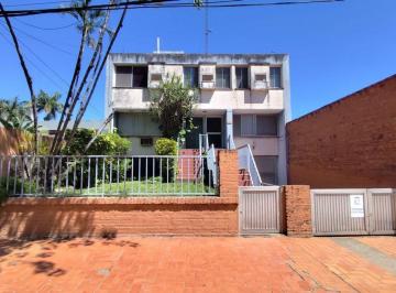 Casa · 201m² · 11 Ambientes · 2 Cocheras · Casa en Venta Apta Credito en Macrocentro.