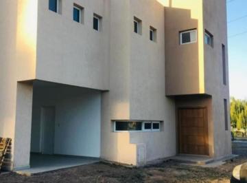 PH · 153m² · 6 Ambientes · 1 Cochera · Venta Duplex 3 Dorm. B Cortaderas III